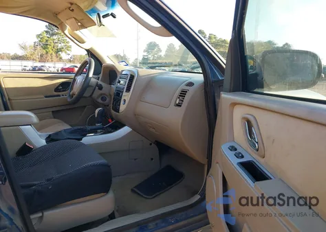 2005 Mercury Mariner Luxury/Premier z USA, uszkodzony, nr VIN 4M2YU56155DJ31732